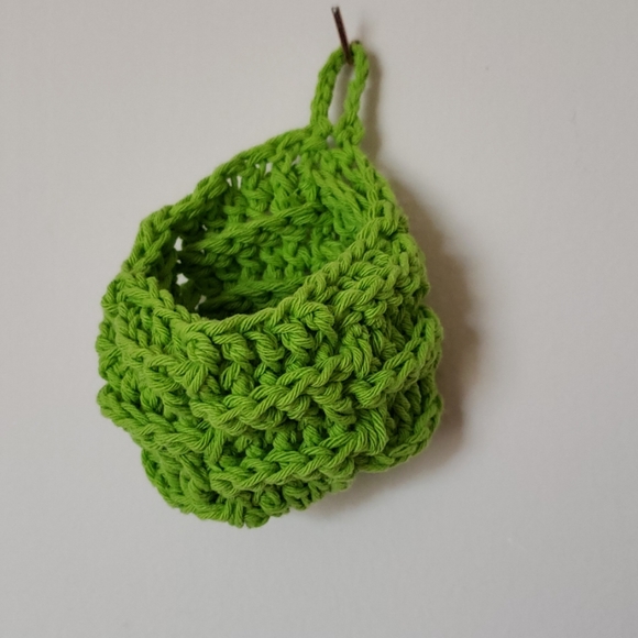 HANDMADE small hanging basket - Picture 2 of 3